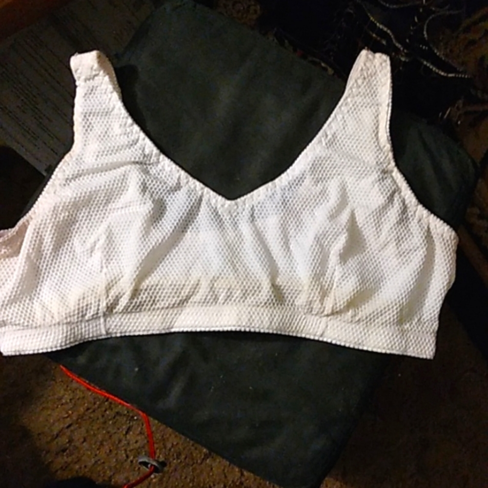 Wireless bra